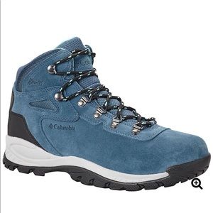 Women’s Columbia Newton Ridge Hiking Boot 8